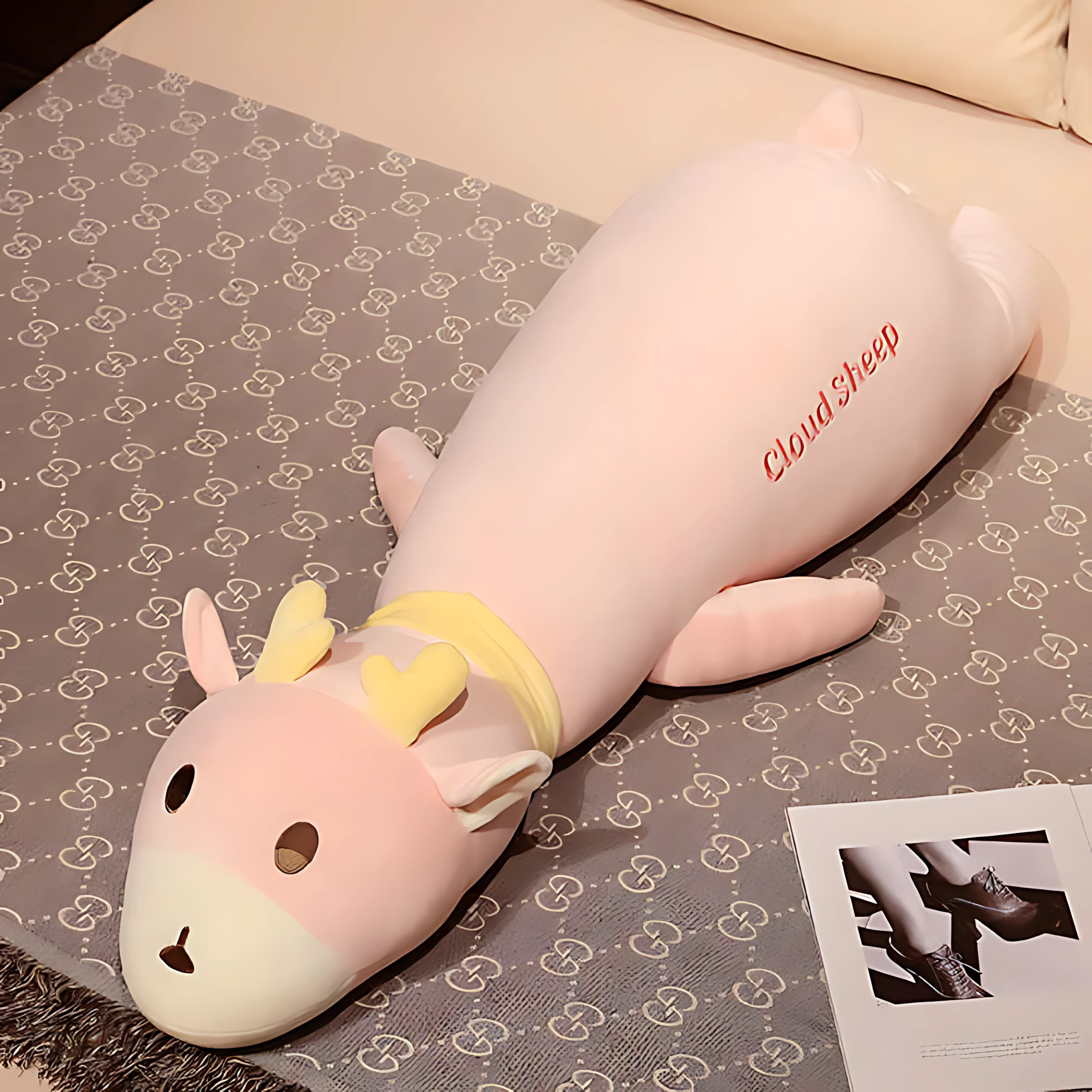 High quality plush sleeping deer pillow